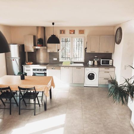 Bas De Villa. Cote D'Azur, A 20 Kms De Nice Contes  エクステリア 写真